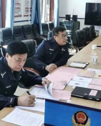 政法的正怎么组词