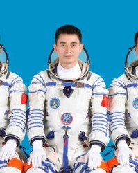 宇航员的怎么组词