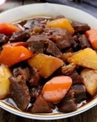 小鸡炖牛肉的炖怎么组词