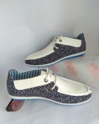 鞋子的鞋干怎么组词