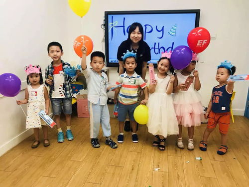 生日派对的组词怎么写 生日派对的组词怎么写