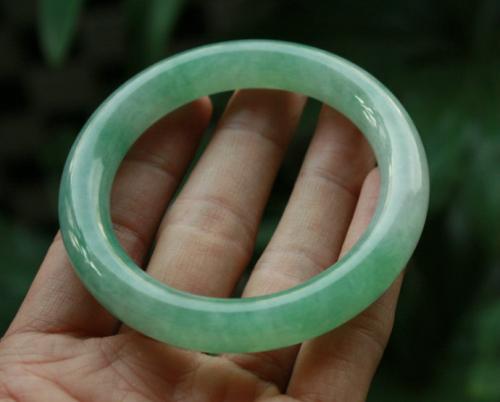 玉镯怎么组词 玉镯怎么组词