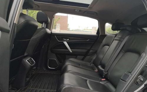 月亮越稳的月月怎么组词