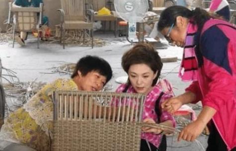 海峡的海霞怎么组词