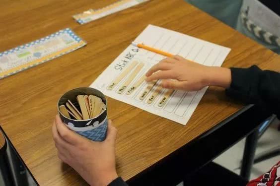 亦组词以及拼音怎么写