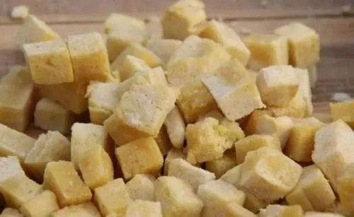 嗯豆腐怎么冻的组词 嗯豆腐怎么冻的组词