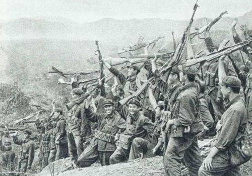 打仗的胀怎么组词