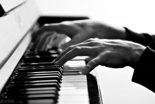 钢琴刚刚怎么组词