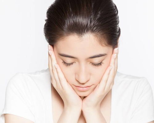 脸肿了的肿怎么组词 脸肿了的肿怎么组词