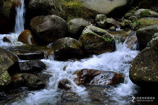 小溪流水怎么组词