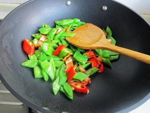 吃的炒怎么组词 吃的炒怎么组词