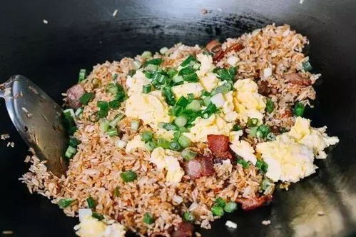 炒饭的那个锅怎么组词