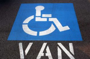 桶和障怎么组词