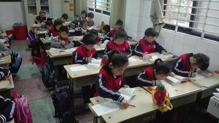 竞赛的竞组词(竞赛竟组词)