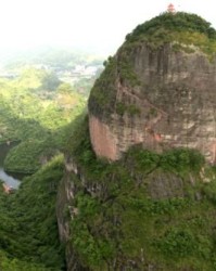 六岩怎么组词